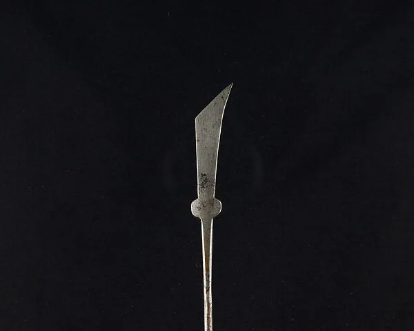 Arrowhead (<i>Yanone</i>) — Unknown
