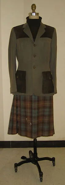 Hunting ensemble — H. Huntsman & Sons