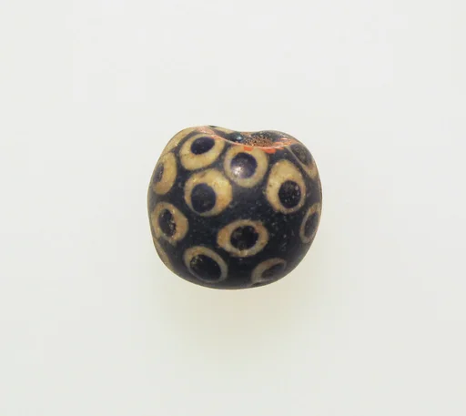 Glass eye bead