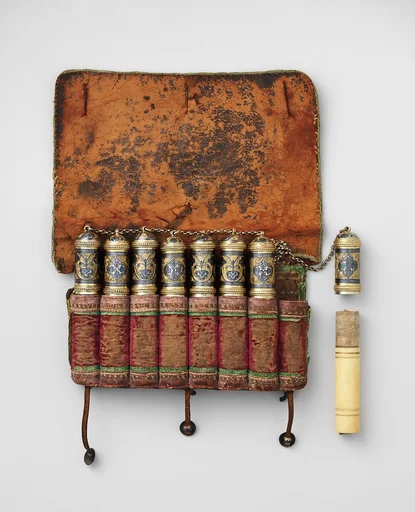 Powder Charge Container
