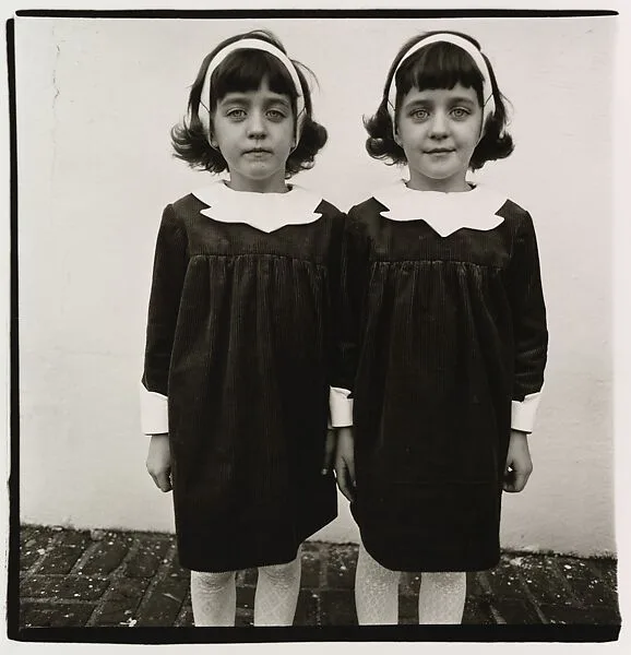 Identical twins, Roselle, N.J. — Diane Arbus