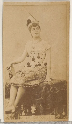Mlle. Daroelle, from the Actors and Actresses series (N45, Type 8) for Virginia Brights Cigarettes