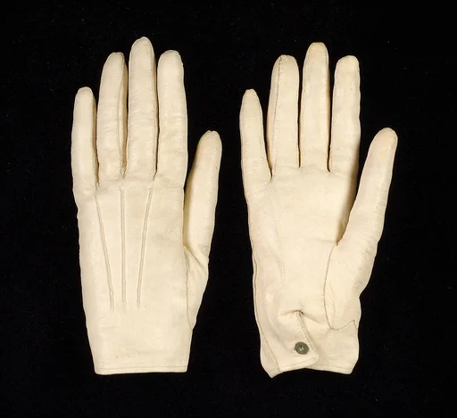 Evening gloves