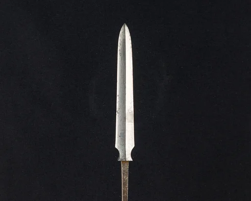 Arrowhead (<i>Yanone</i>)