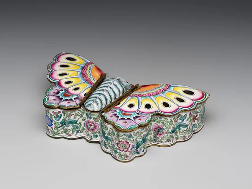 清中期 銅胎畫琺瑯蝶形墨水盒|Inkstand in the shape of a butterfly
