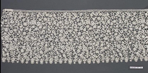 Border (one of three joined)
