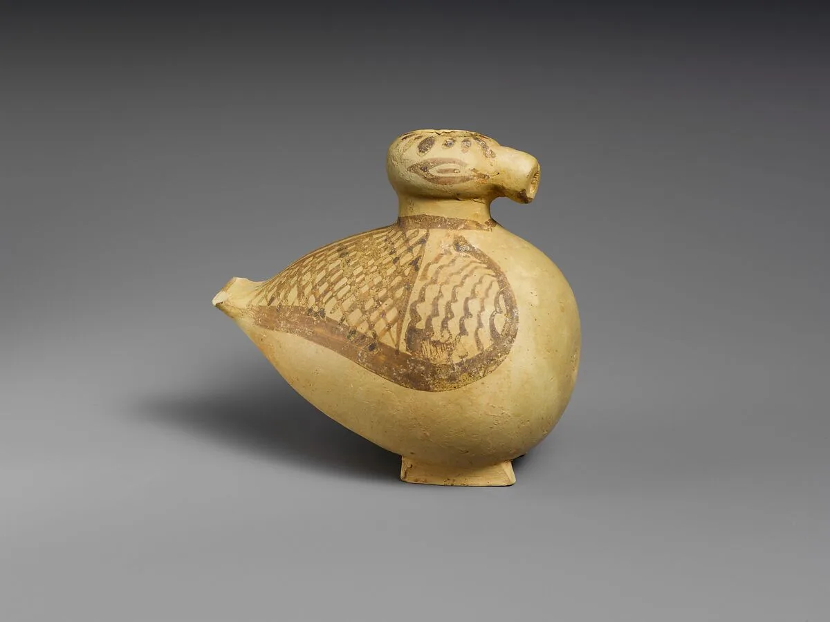 Terracotta vase in the shape of a bird — Unknown