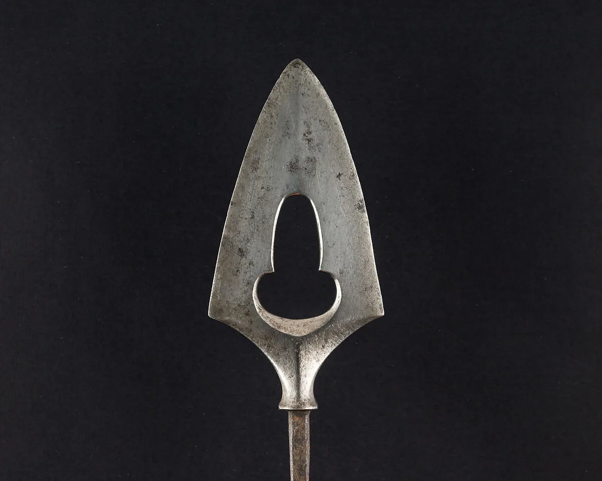 Arrowhead (<i>Yanone</i>) — Unknown