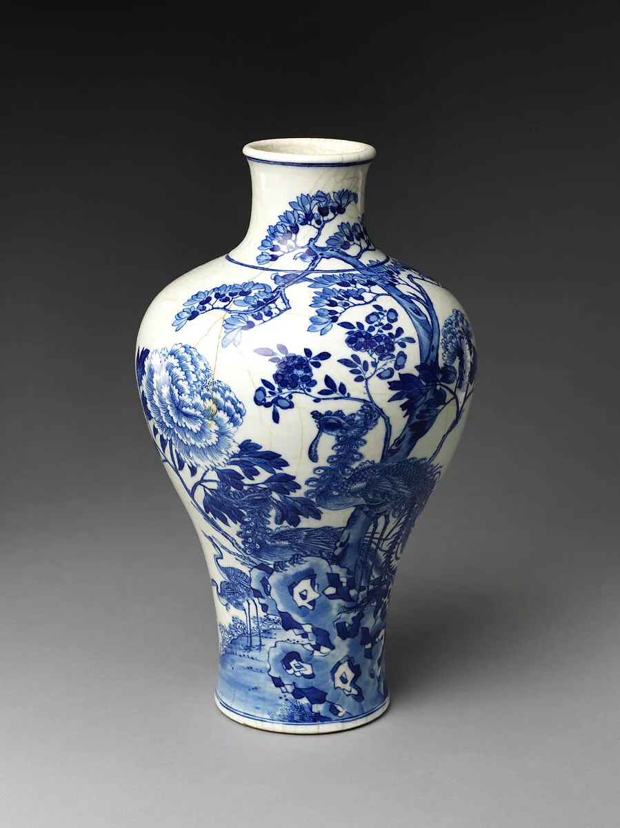 清康熙 景德鎮窯青花五倫圖煨瓷瓶|Vase decorated with auspicious animals — Unknown