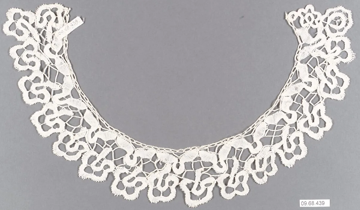 Collar lace — Unknown