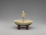 Covered dish