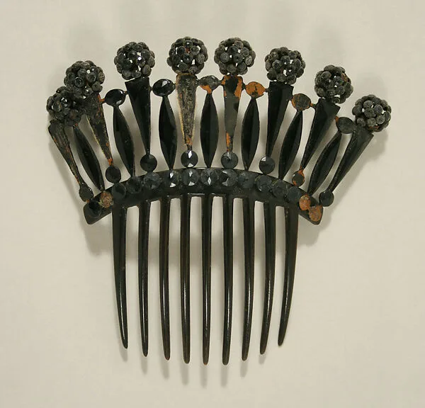Comb — Unknown