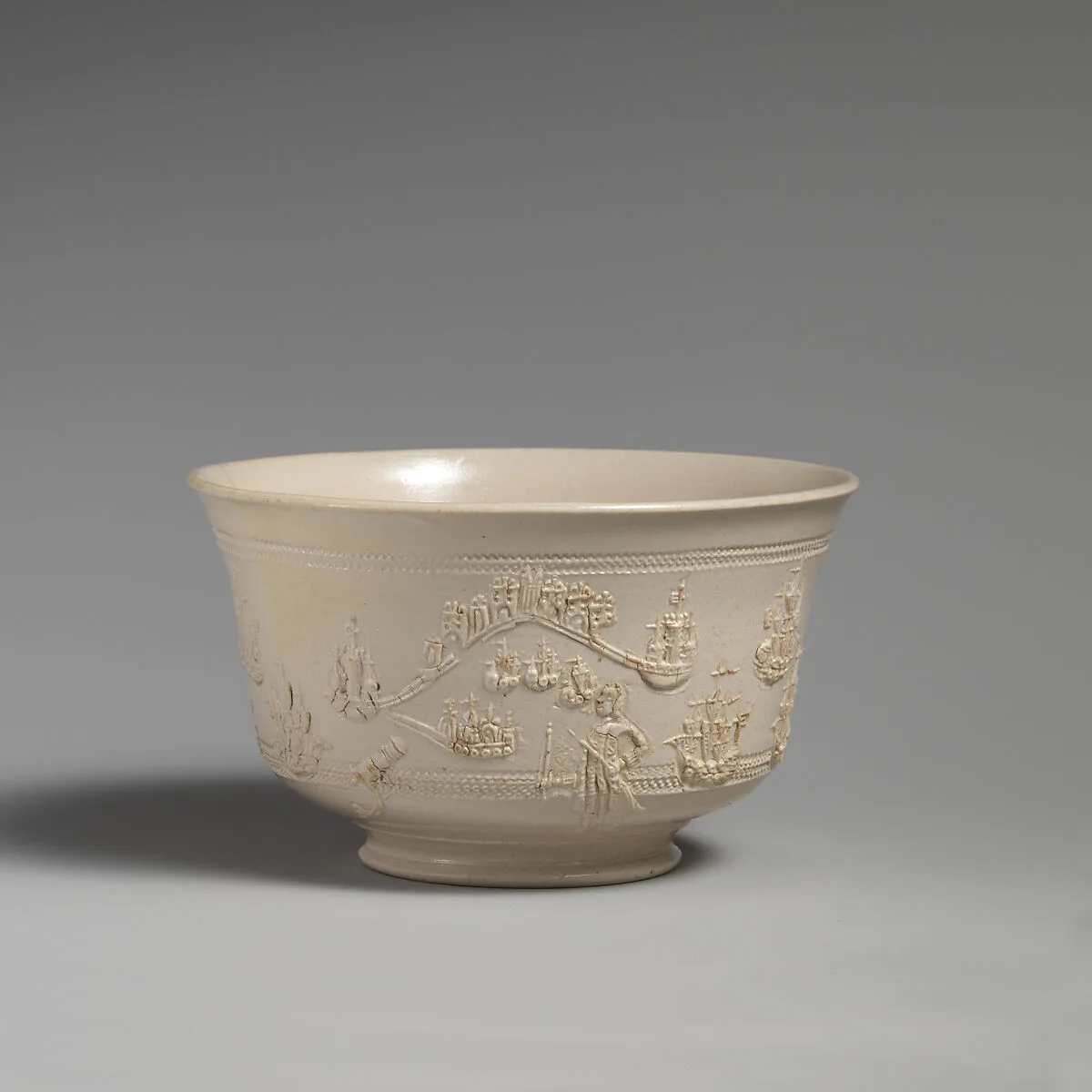 Bowl with Admiral Edward Vernon (1684–1757) and the capture of Porto Bello — Unknown