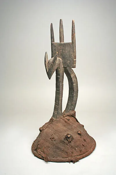 Headdress: Hyena (Nama Tyétyé) — Unknown