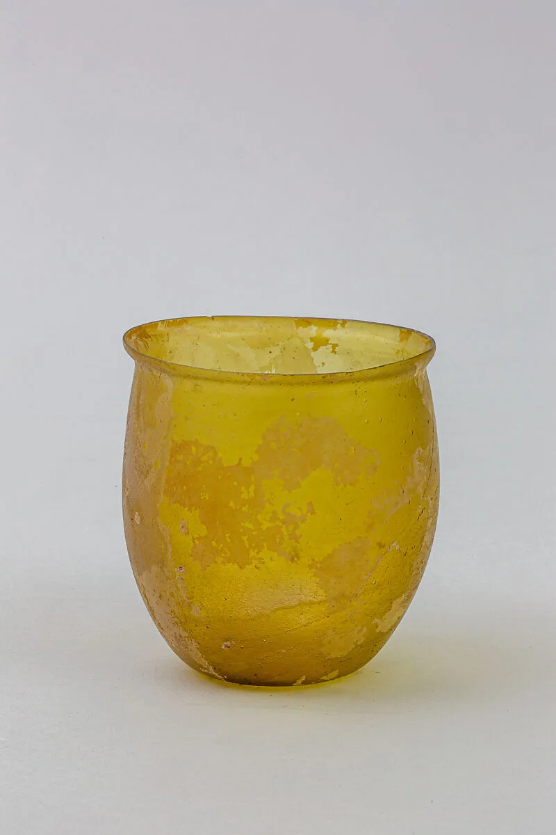 Glass beaker — Unknown