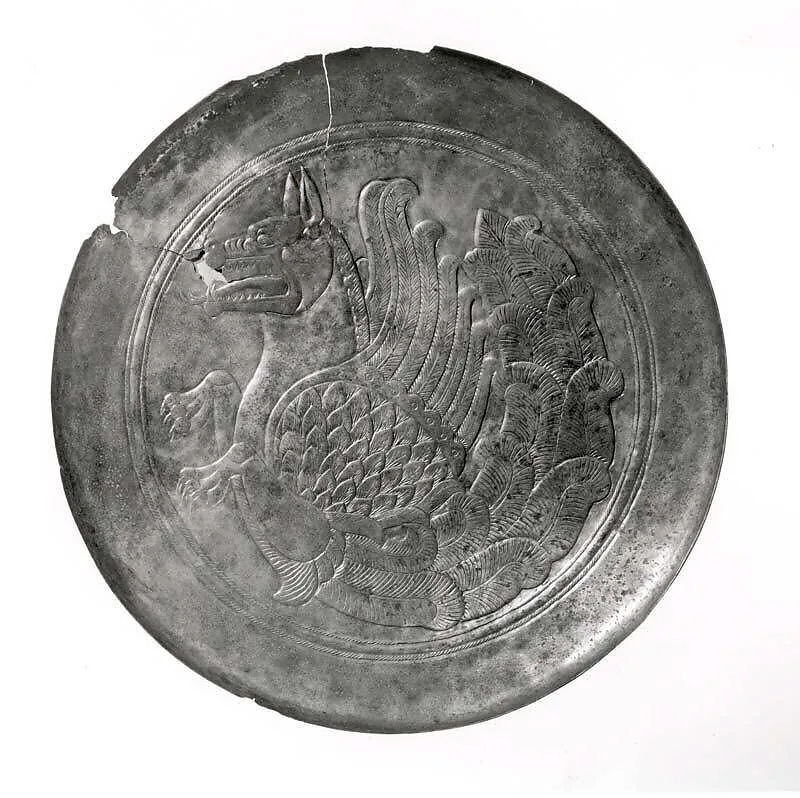 Plate with modern decoration of a mythical griffin bird, known as a senmurv — Unknown