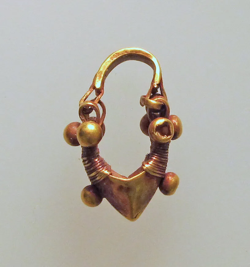 Earring, boat-shaped — Unknown