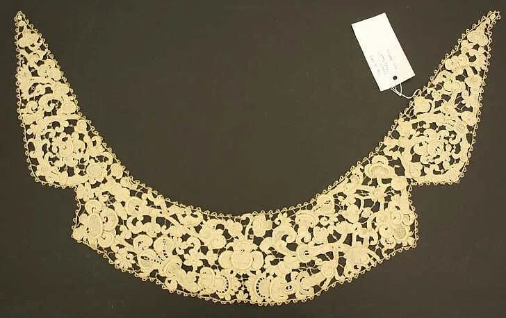 Collar — Unknown