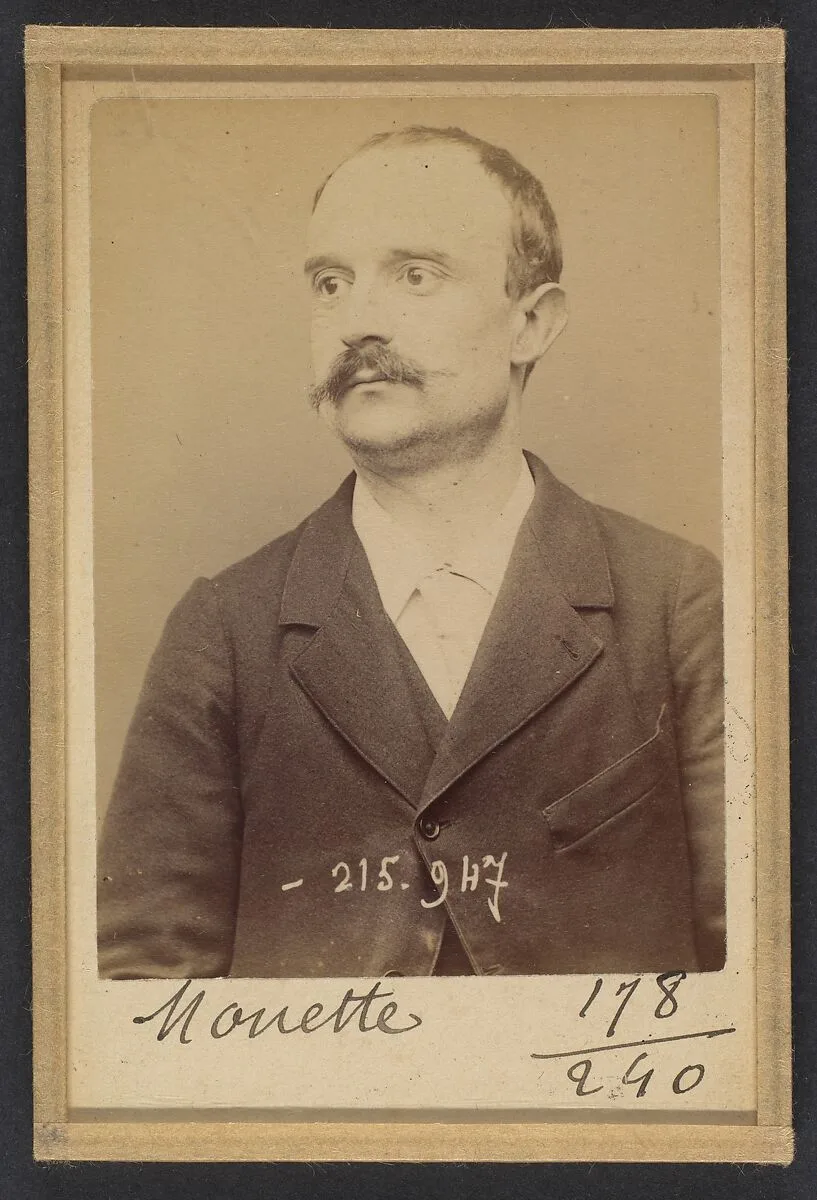Mouette. Charles. 32 ans, né à Paris Ile. Peintre en bâtiment. Association de malfaiteurs. 20/3/94. — Alphonse Bertillon