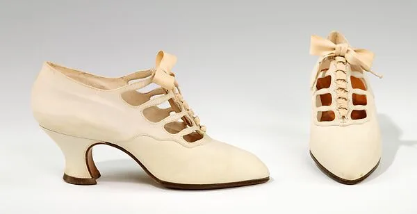 Shoes — Pierre Yantorny