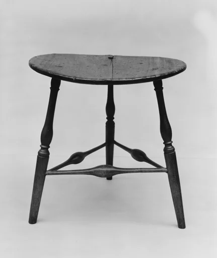 Windsor Table