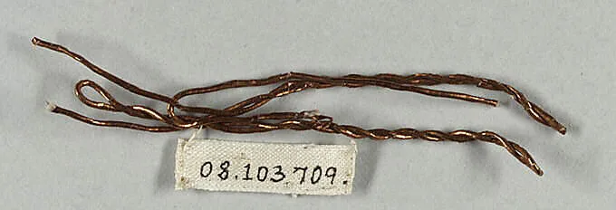 Tinsel and metal thread — Unknown