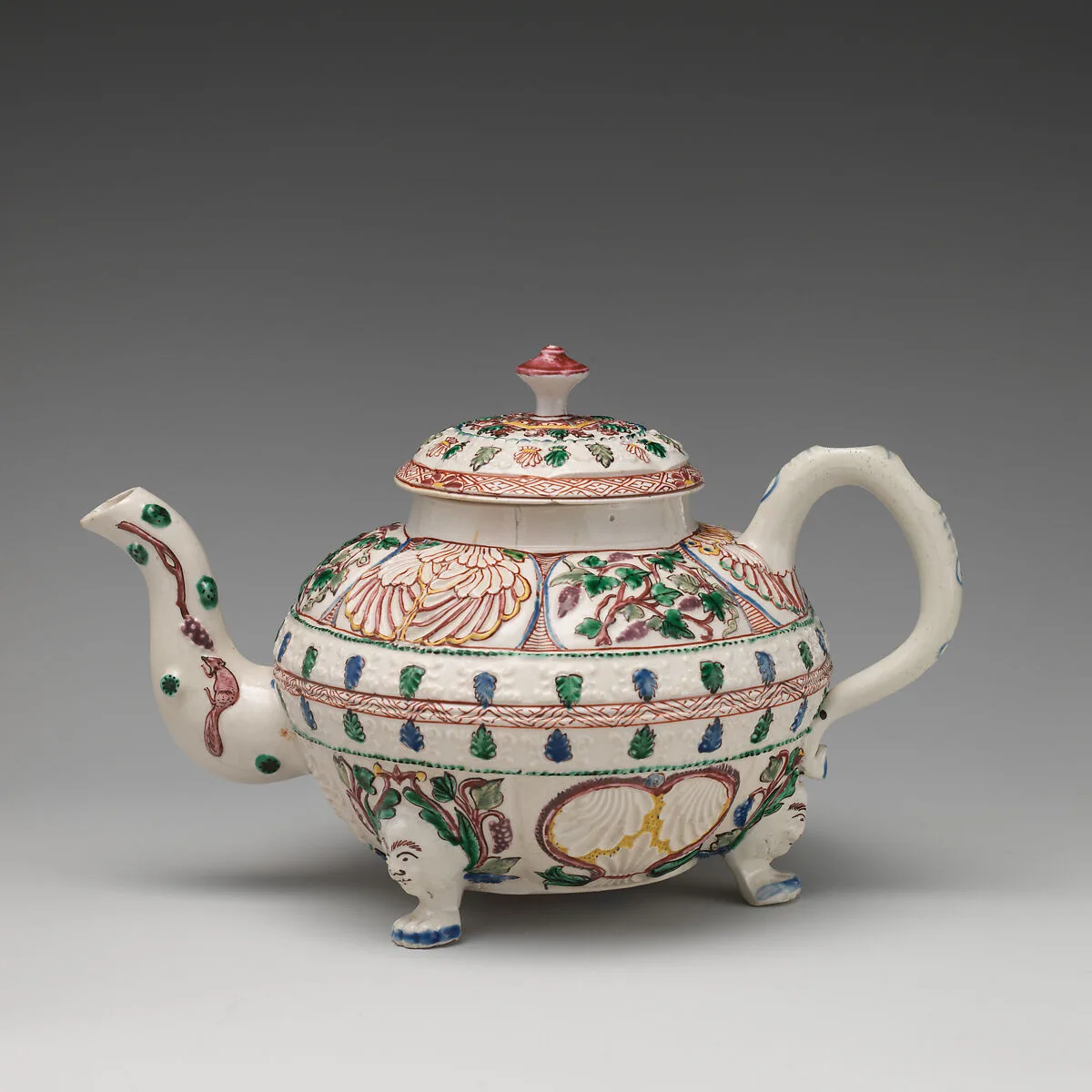 Footed teapot — Unknown