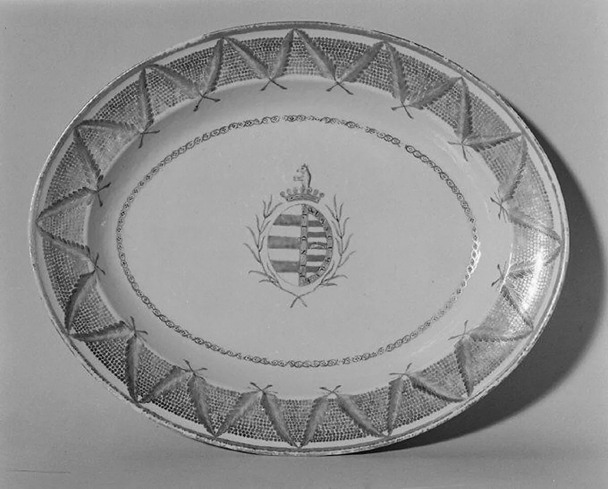 Serving dish (part of a service) — Unknown