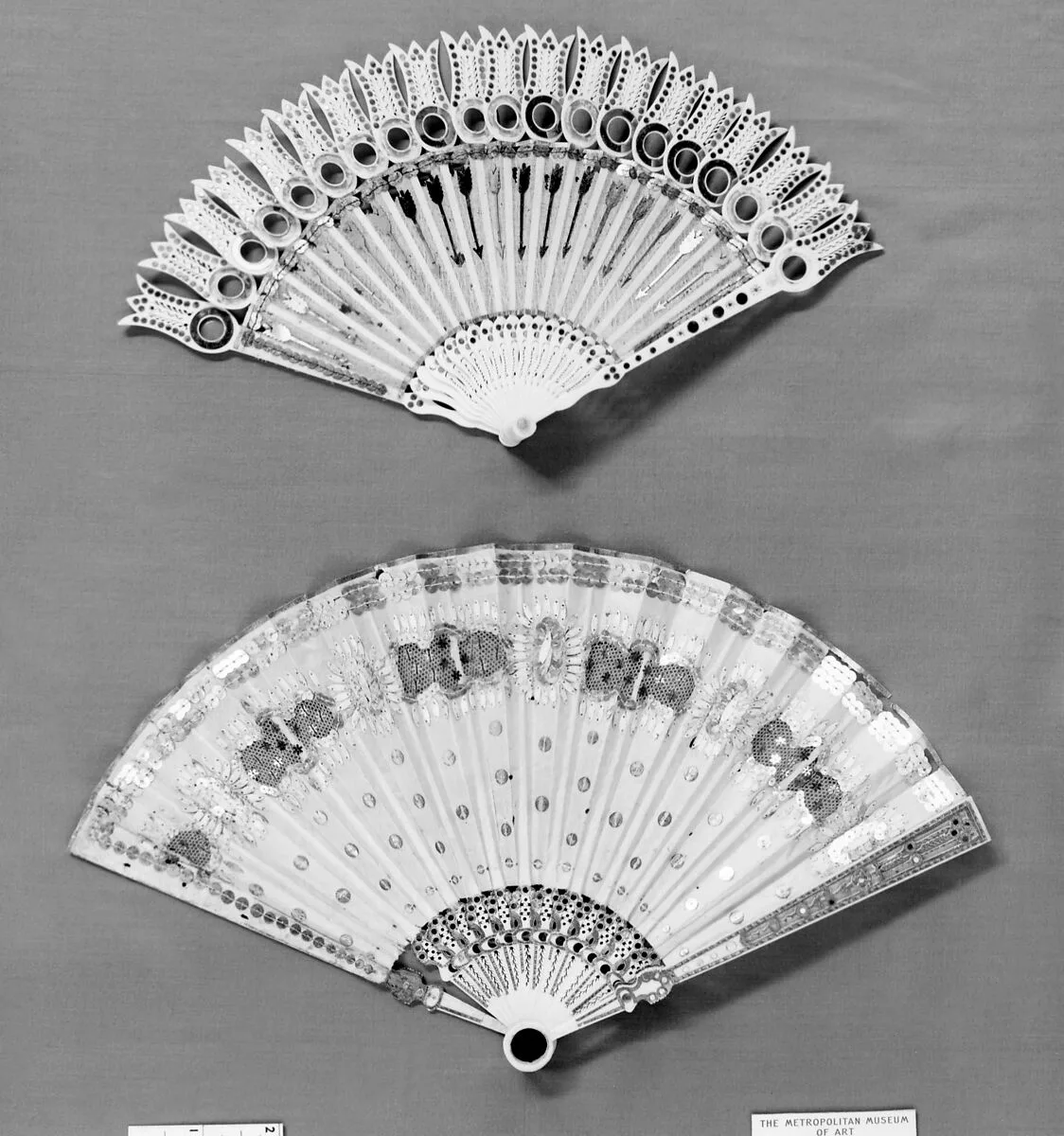 Lorgnette Fan — Unknown