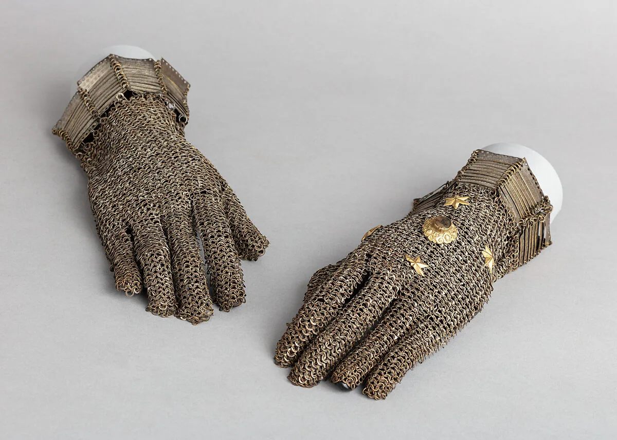 Gauntlets of Mail — Unknown