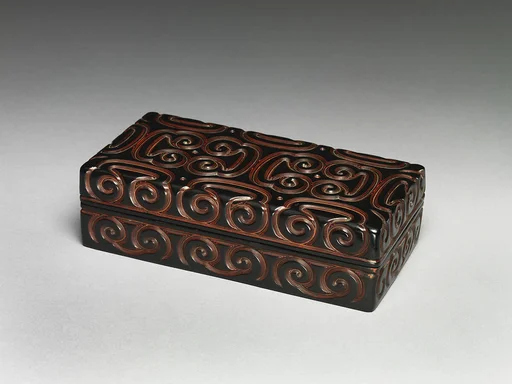 明中期 剔犀劍環紋漆盒|Box with pommel scroll design