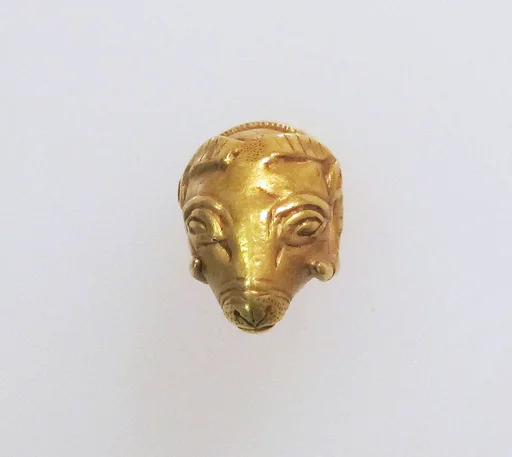 Pendant in the form of a ram's head