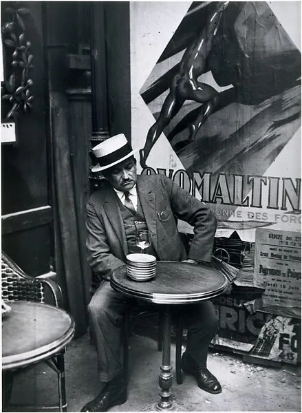 At a Café, Paris — André Kertész|Igor Bakht