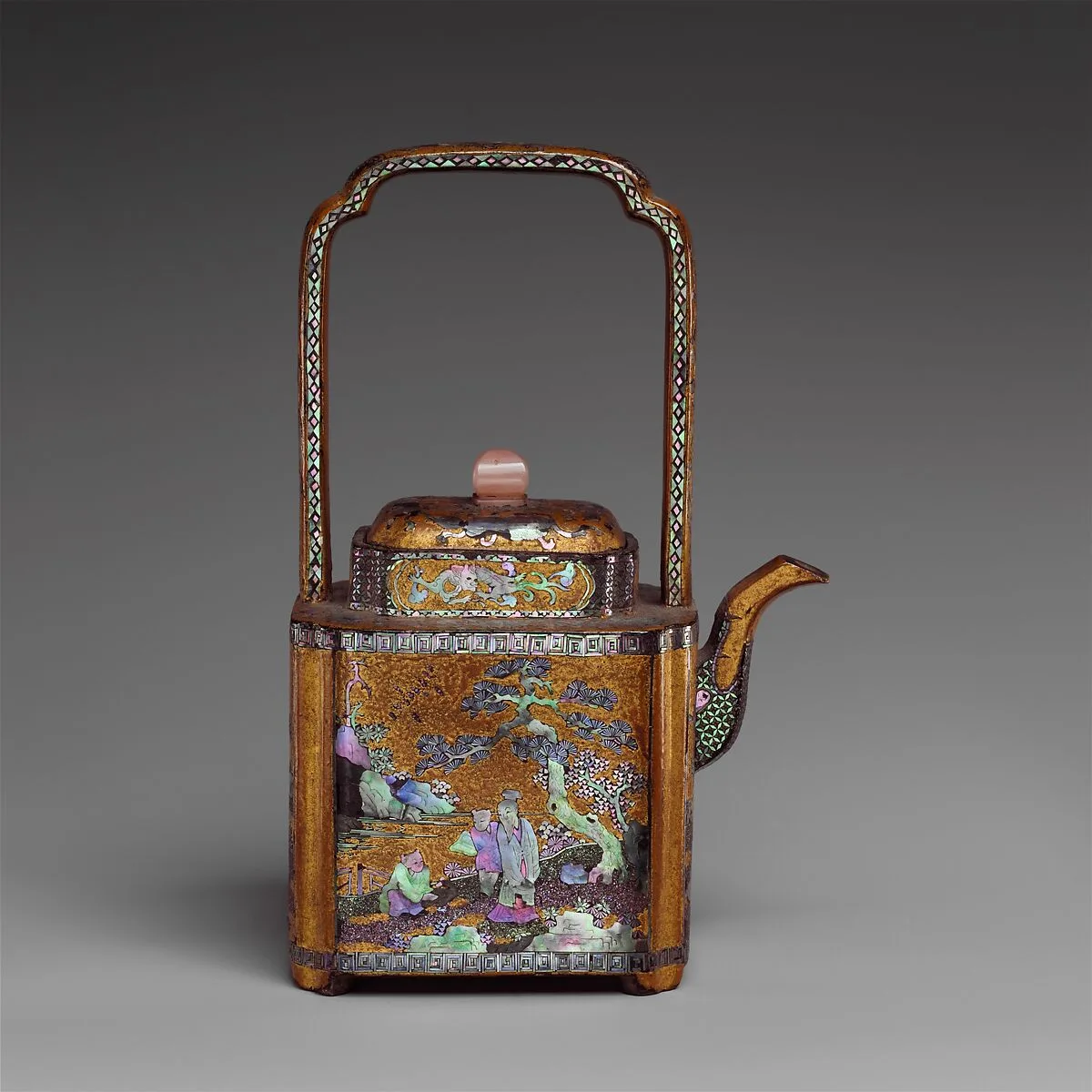 清 嵌螺鈿山水人物圖鑞壺|Wine pot with figures in a landscape — Unknown