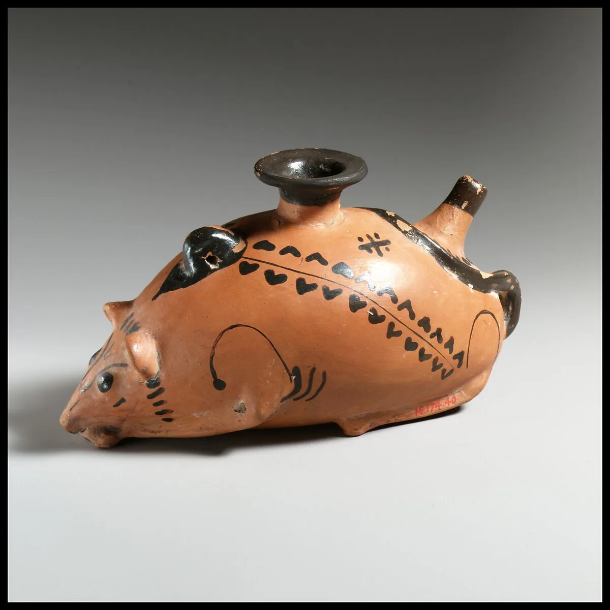 Terracotta vase in the form of a mouse — Randazzo Group