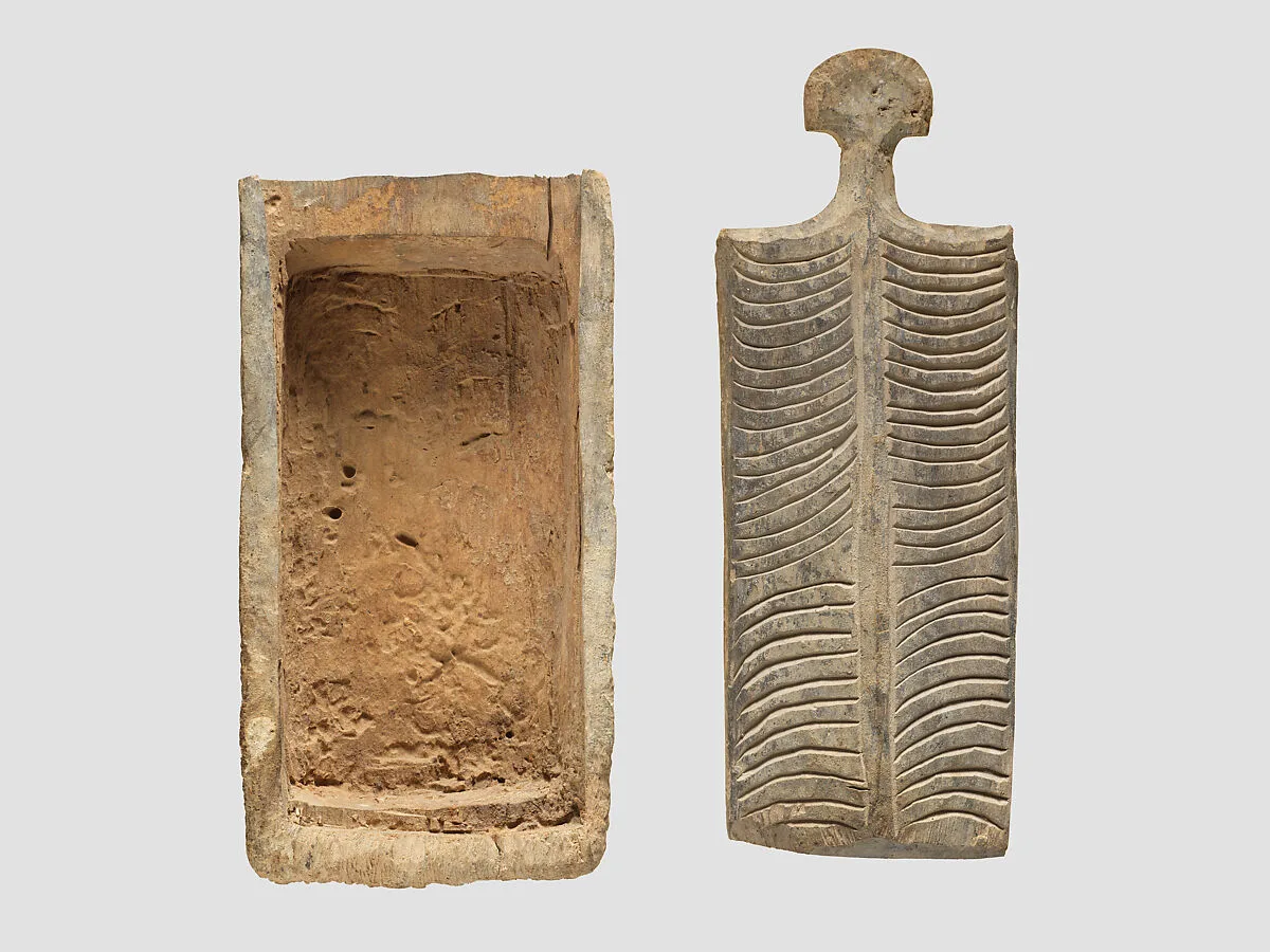 Rectangular wooden cosmetic or amulet box with sliding lid — Unknown