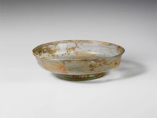 Glass dish