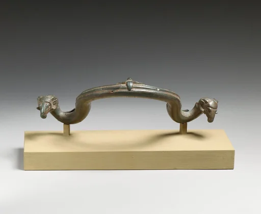 Bronze handle of a bowl or basin