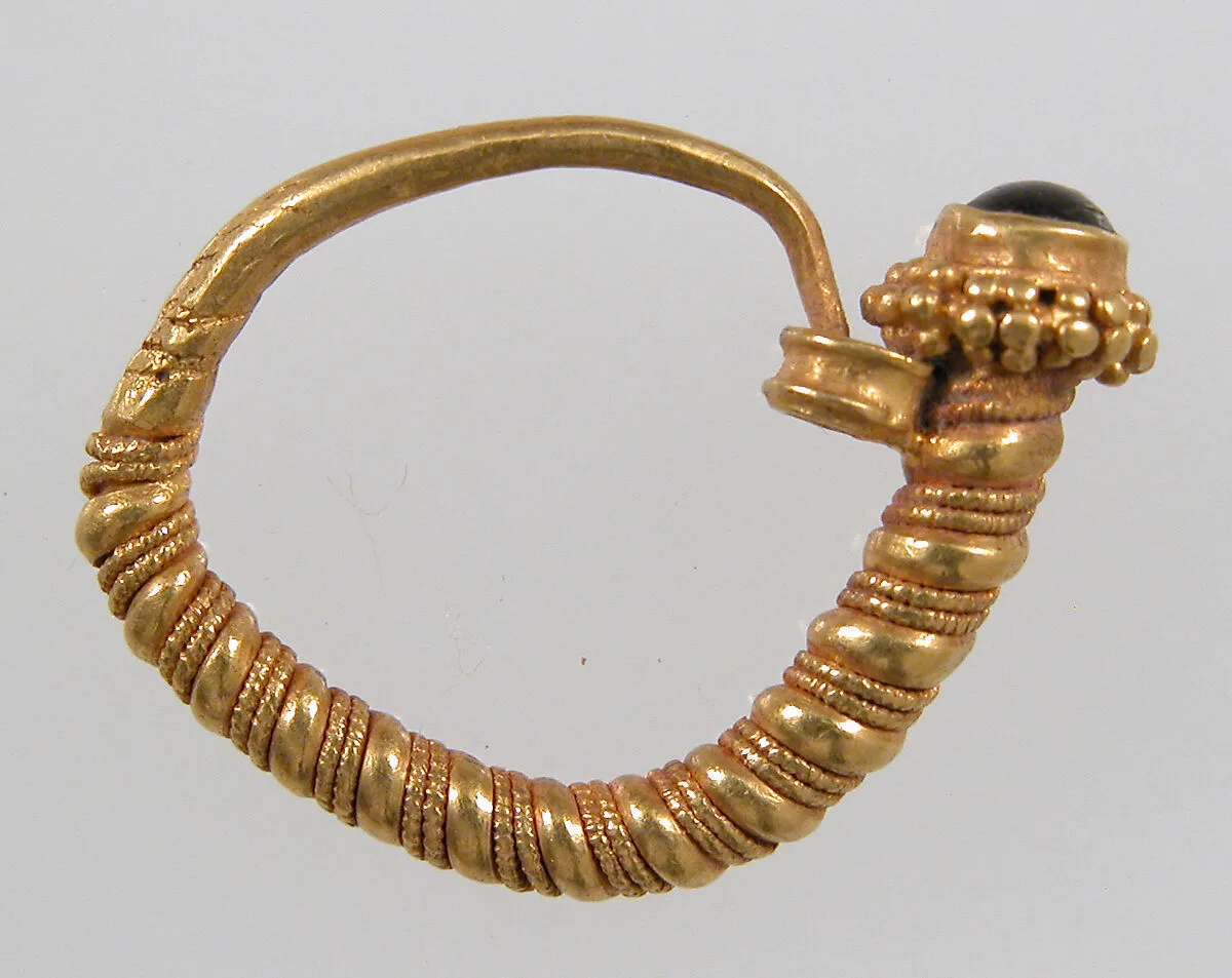 Earring — Unknown