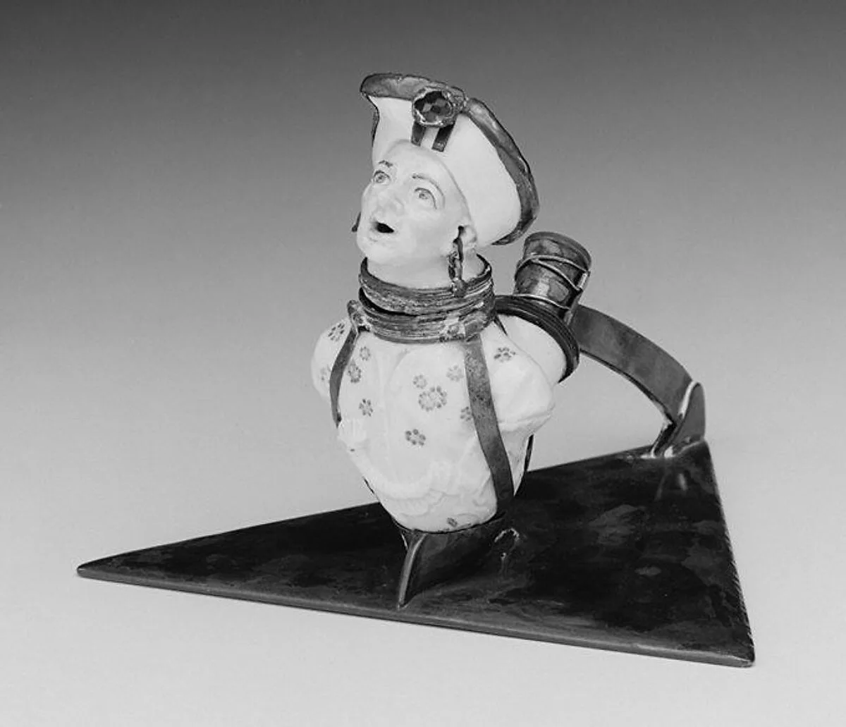 Pipe bowl — Carl Vogelmann|Kelsterbach Pottery and Porcelain Manufactory