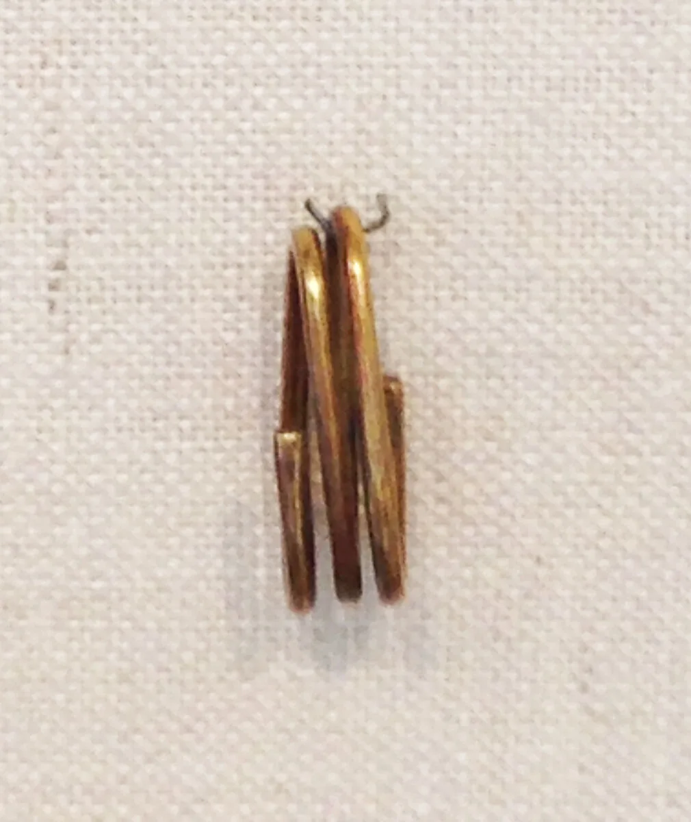 Gold spiral — Unknown