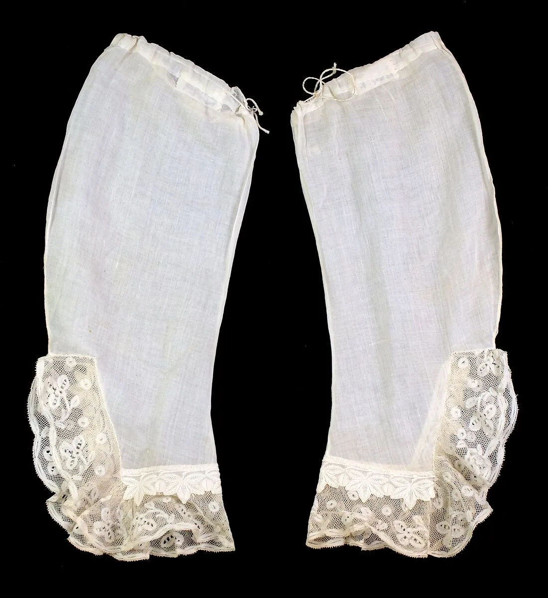 Undersleeves — Unknown