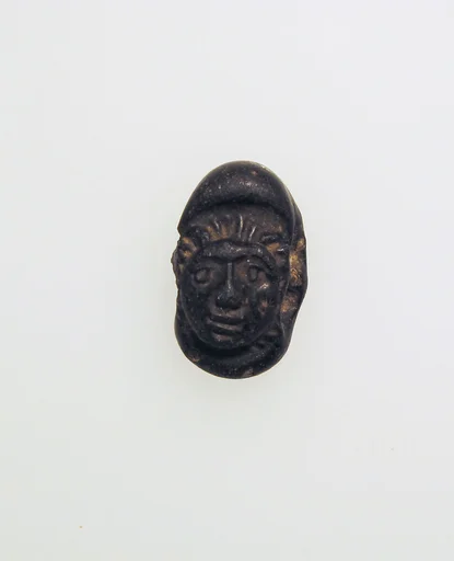 Glass spacer bead