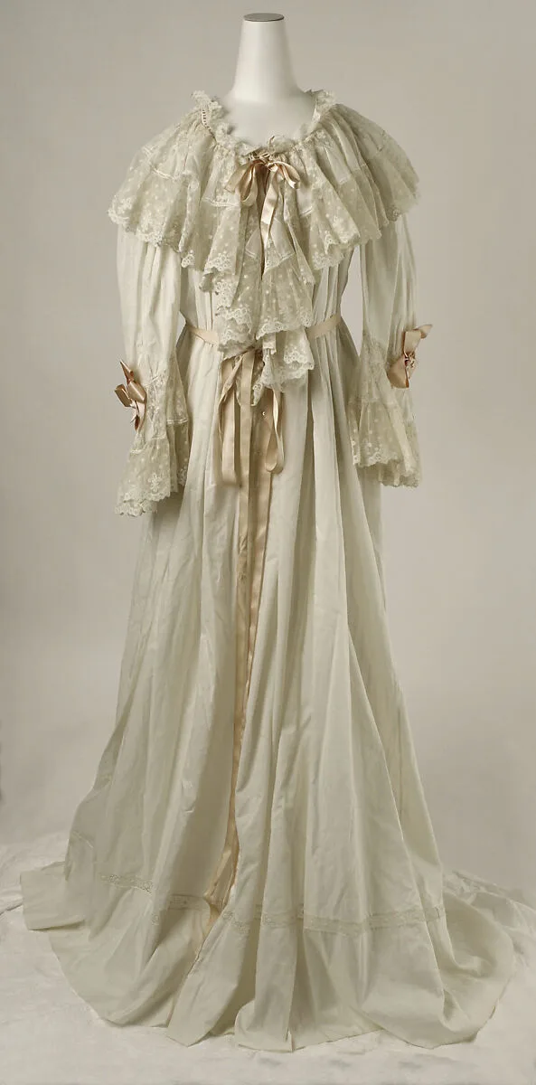 Dressing gown — Unknown