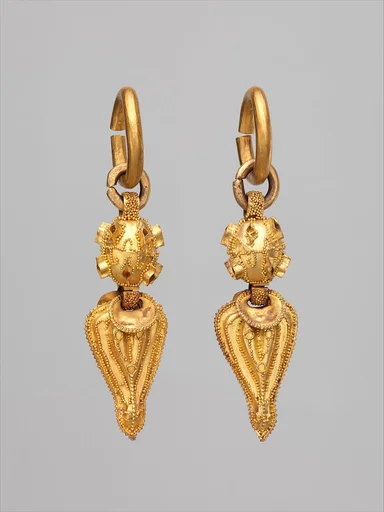 금제 귀걸이 삼국 신라|金製耳飾 三國 新羅|Earring (one of a pair)