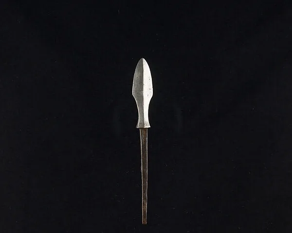 Arrowhead (<i>Yanone</i>) — Unknown