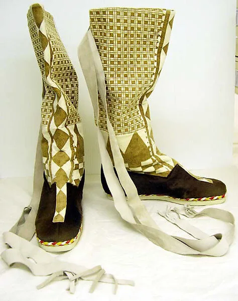 Accessory set — Herbert Levine Inc.