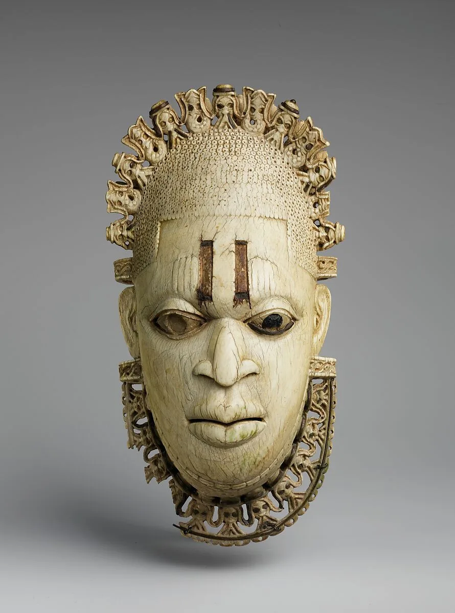 Queen Mother Pendant Mask: Iyoba — Edo artist