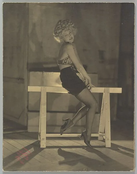 Dora Duby — James Abbe
