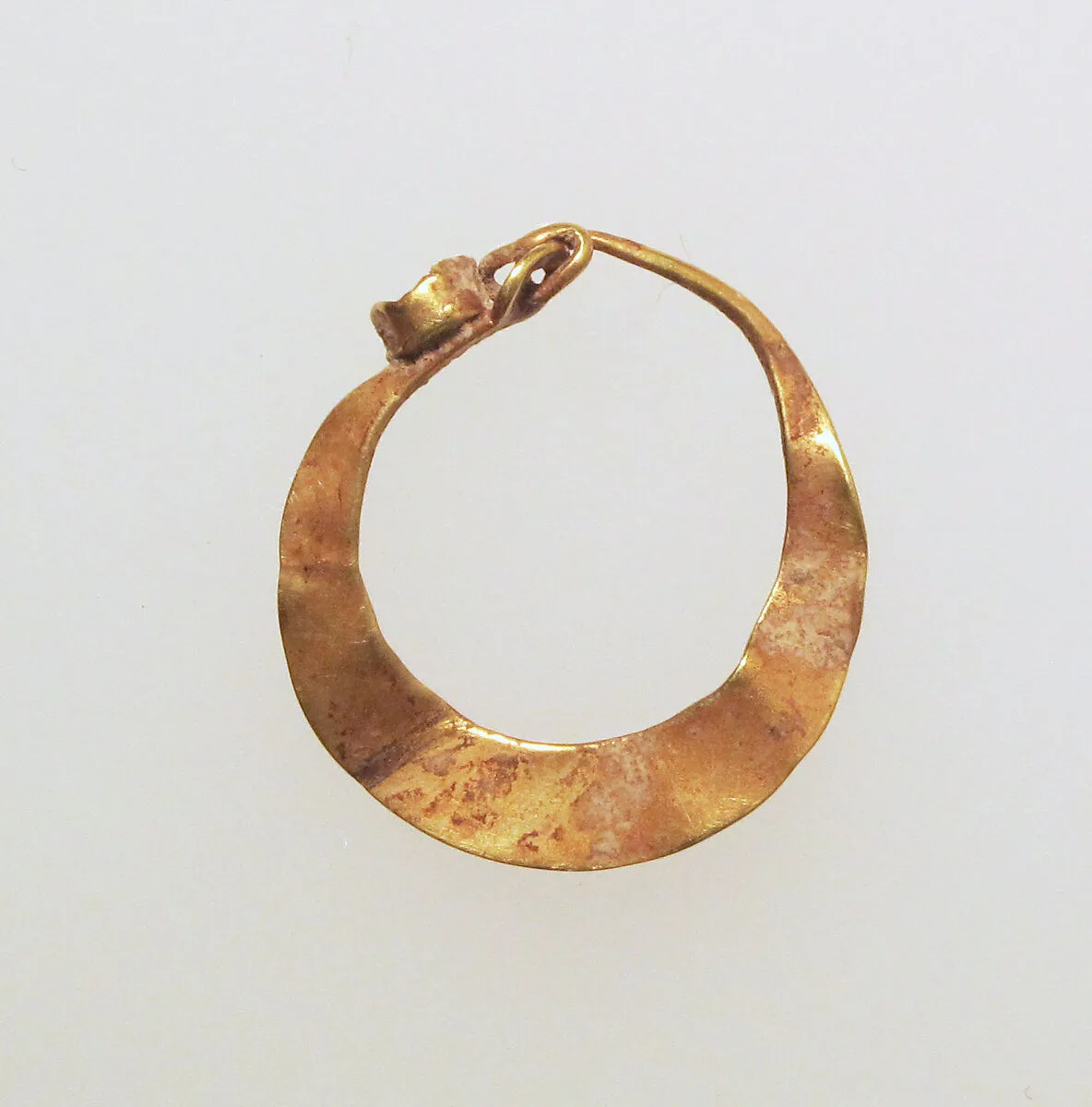 Earring, crescent-shaped — Unknown